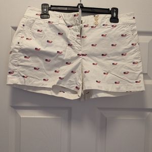 Women's Vineyard Vines white shorts size 6